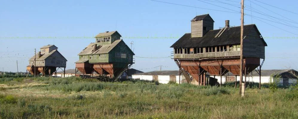 Provincial steampunk - Landscape, Architecture, Surrealism