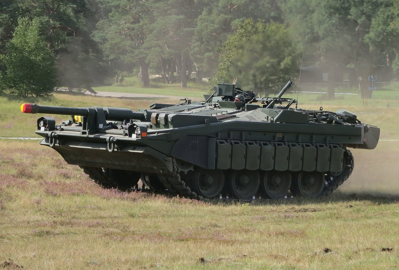 Безбашенный танк Stridsvagn 103 или S-танк - Видео, Танки, Бронетехника, Длиннопост, Швеция, Strv-103