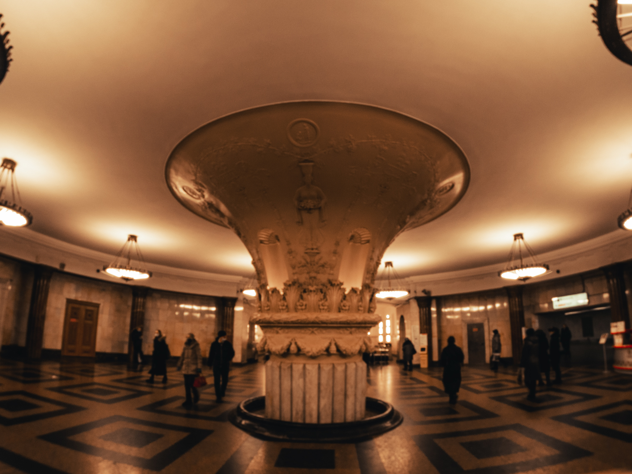 Metro Kurskaya. Shot with Olympus Body Cap Lens 9mm fisheye - My, Moscow, Metro, Architecture, The photo, Longpost, Subway station, Kurskaya Metro Station, Photographer, Olympus OMD em-10 Mark II, Olympus