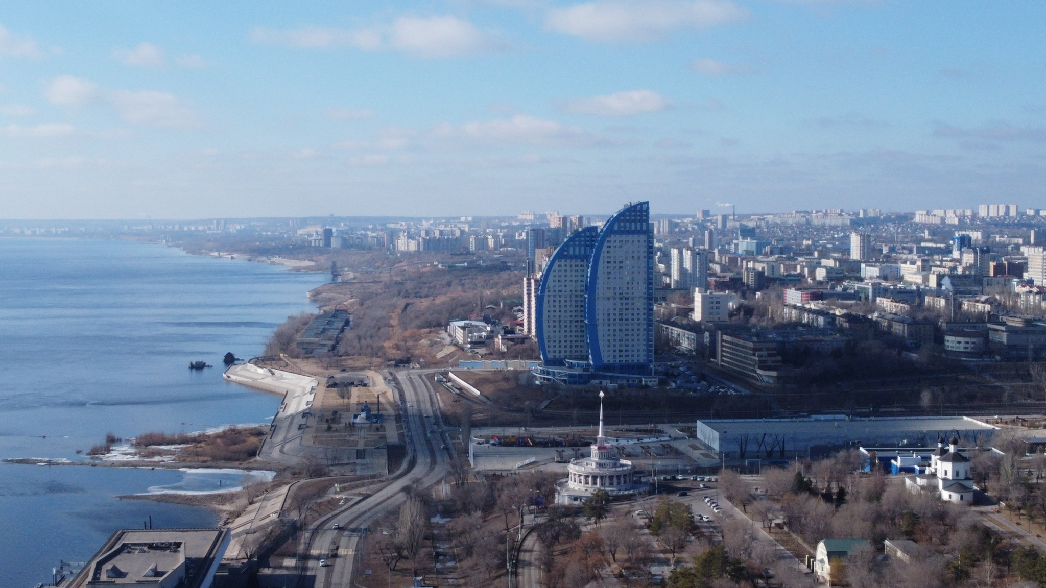 Полет над Центральной набережной Волгограда - Волгоград, Река Волга, Достопримечательности, Видео, Длиннопост