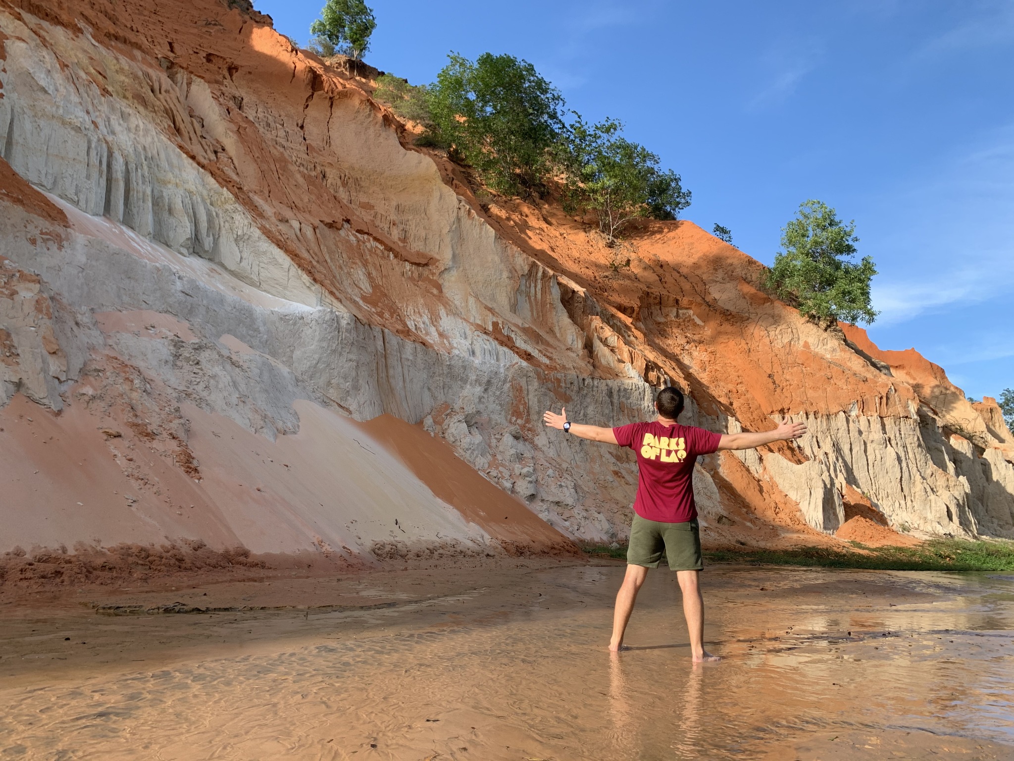 Mui Ne is where the winds and desert live in the middle of Vietnam. South Vietnam, part 4 - My, Vietnam, Asia, Longpost, Travels, Adventures, Mui Ne, Beach, Nature, beauty, Living abroad, Video