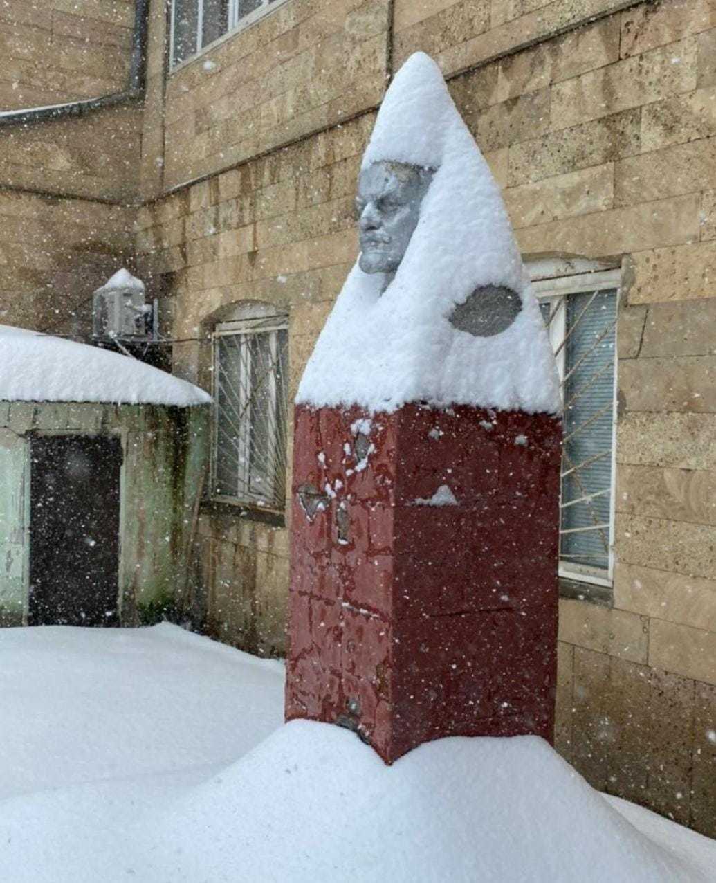Pharaoh - Lenin, the USSR, Bust, Snow, Snowdrift