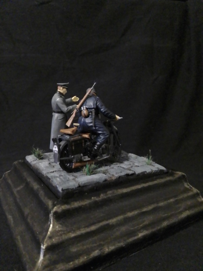 Miniature German motorcycle BMW R - 12 with a motorcyclist and an officer - My, Miniature, Hobby, Modeling, Moto, The Second World War, Germans, Longpost