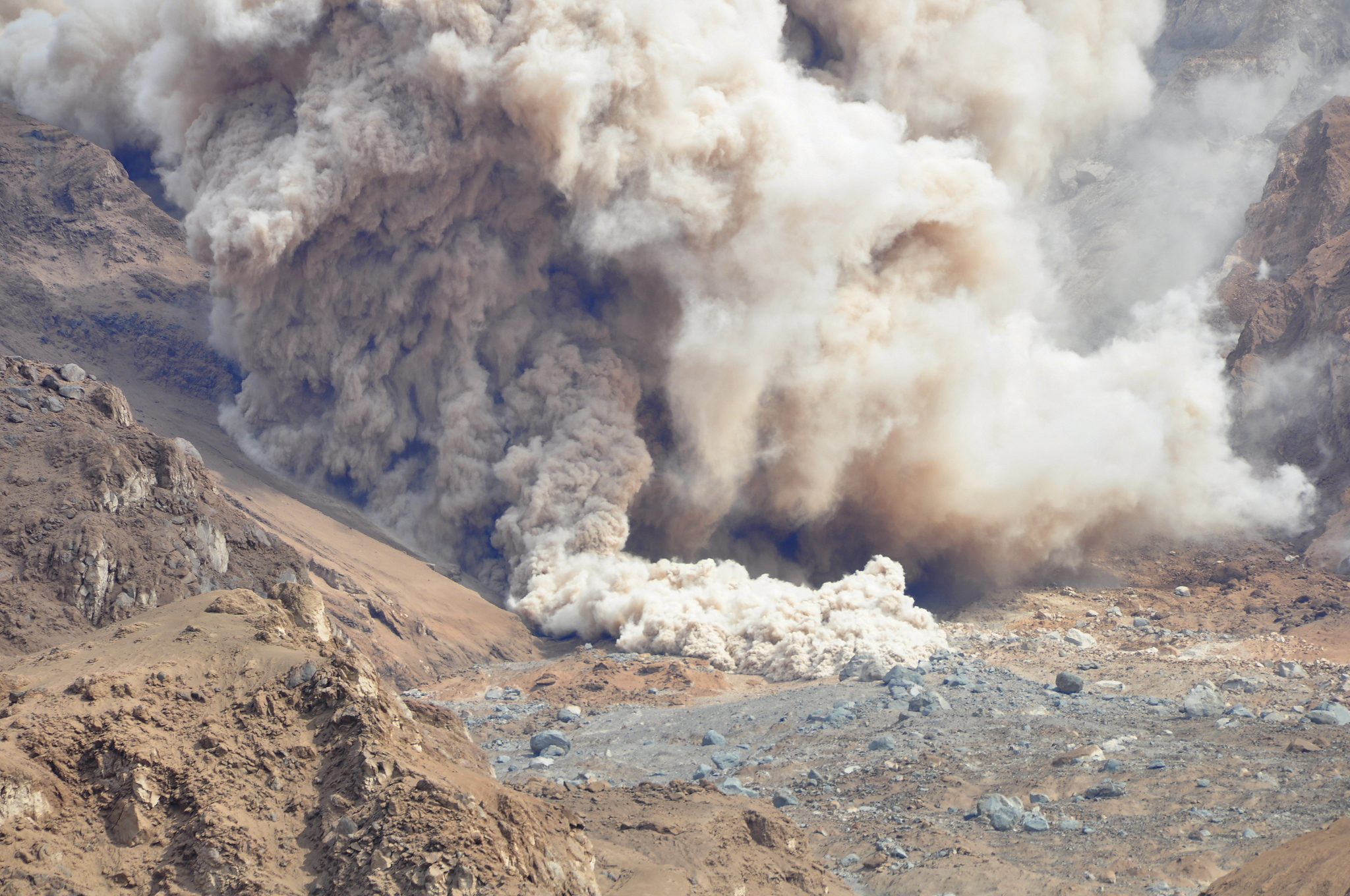 Emissions, ancient volcano Shiveluch - My, Volcano, Eruption, Ash, Kamchatka, Longpost, Sheveluch Volcano