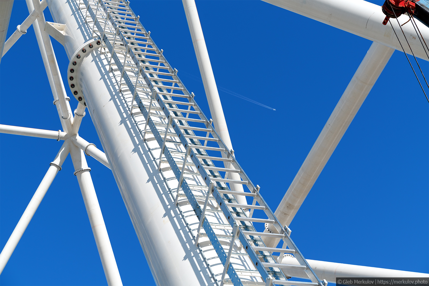 Construction of a new Ferris wheel at VDNH - My, The photo, Moscow, Building, VDNKh, Ferris wheel, I want criticism, Sony, Sony alpha, Tamron, Sky, Tap, Ostankino tower, Ostankino, Town, Spring, Longpost, Sun of Moscow (Ferris wheel)