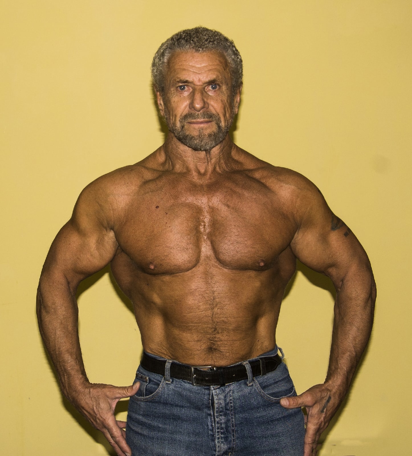 “I’m six months older than Schwarzenegger”: a 74-year-old bodybuilder from Ozersk looks 20 years younger and trains townspeople in the gym - Jock, Bodybuilders, Ozersk, But Ozersk, Longpost