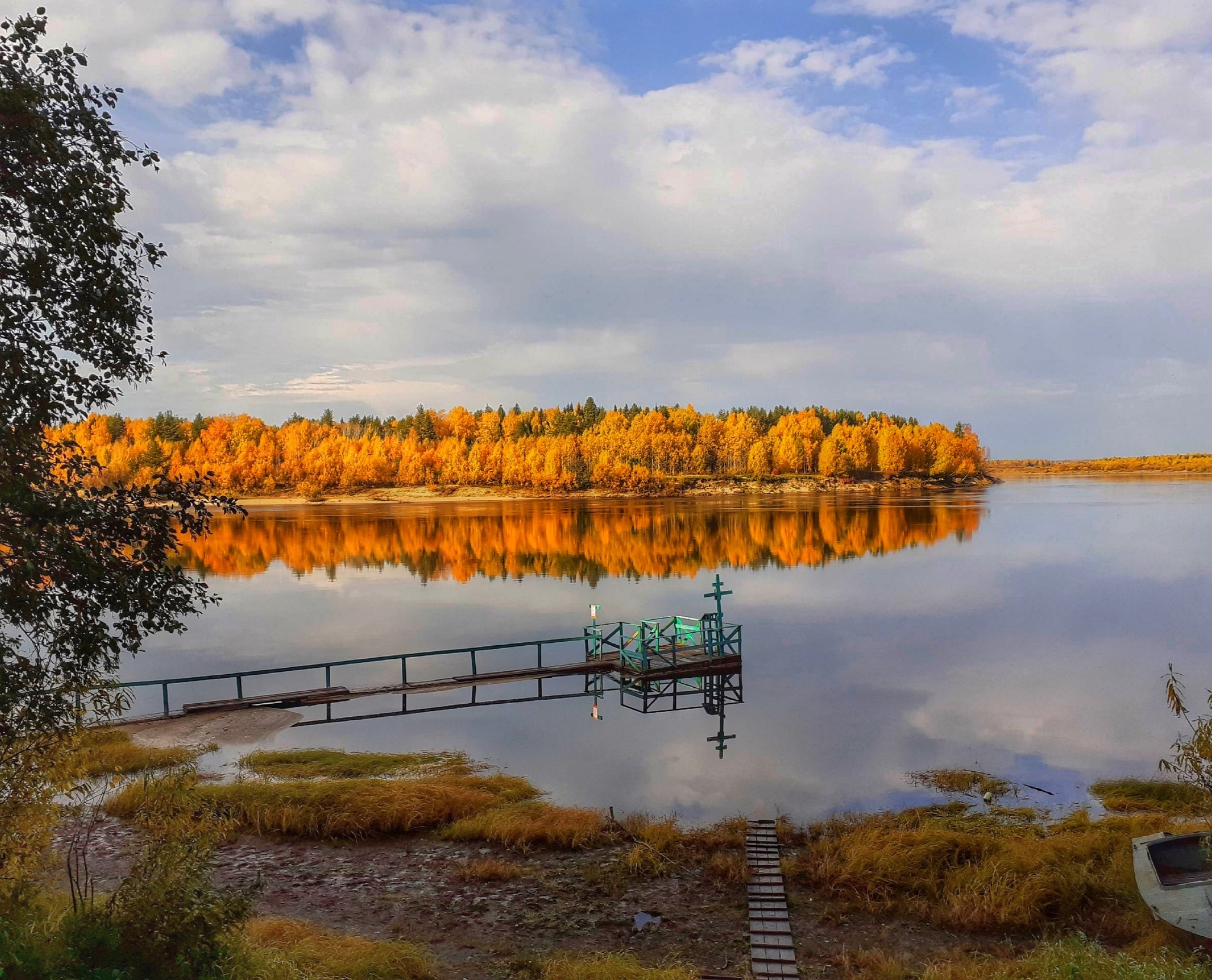 Golden autumn in the Komi Republic, end of September 2020 - My, Autumn, Nature, Komi, Vychegda, Top, The photo