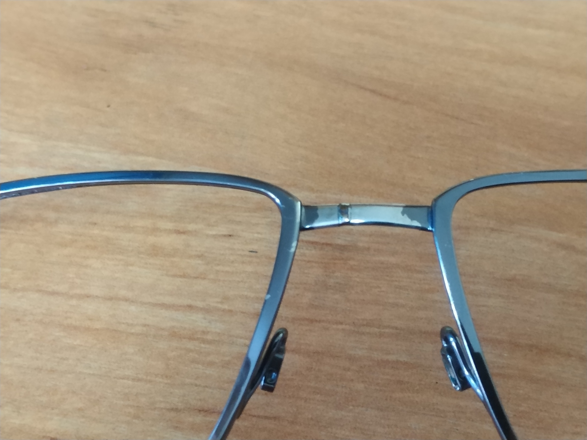 Как починить любимые очки в три приема? Советы опытного мастера