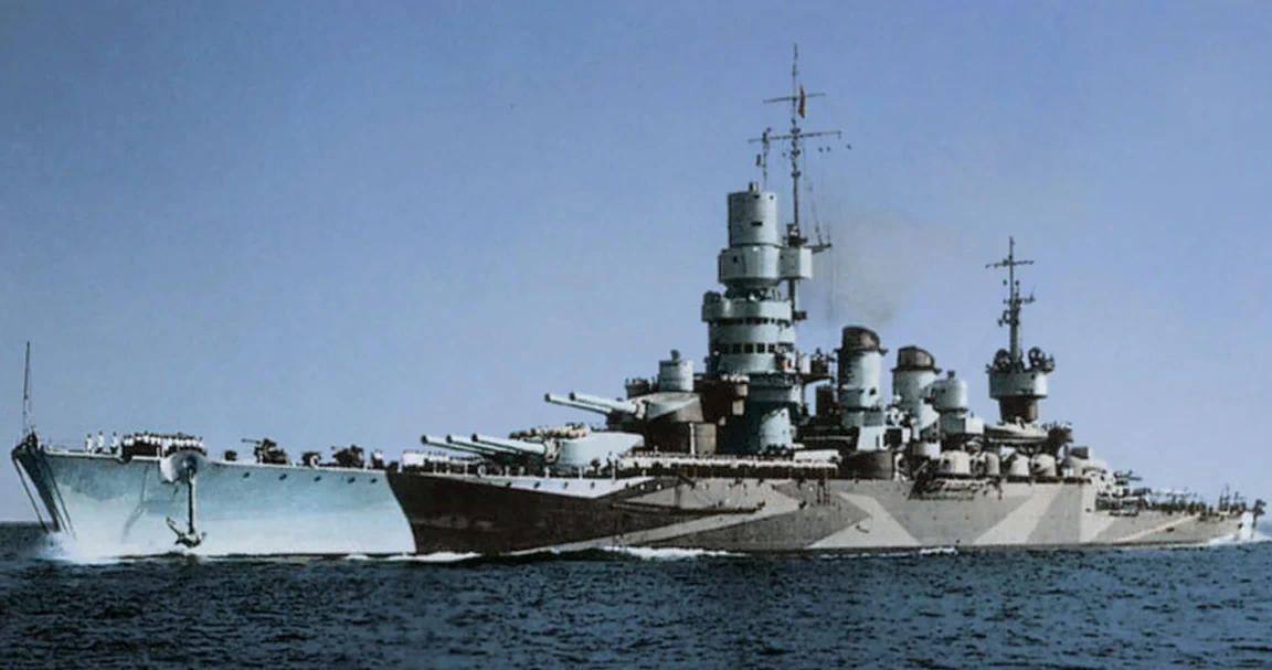 Raid on Taranto - Airplane, Aircraft carrier, Fleet, Battleship, Cruiser, The Second World War, Mediterranean Sea, Longpost