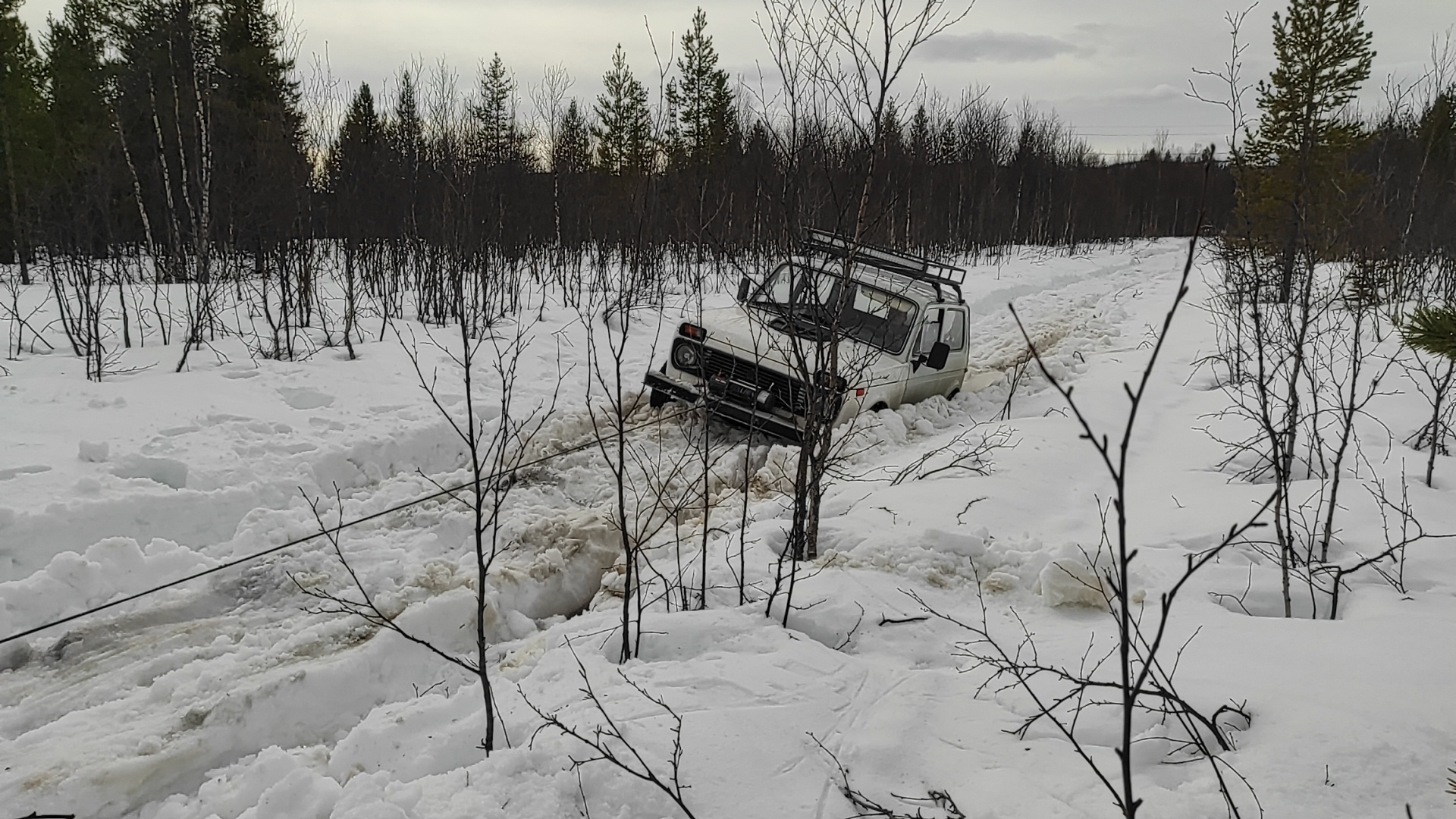 Between the seasons! A fun ride or chop along the Kola River! Tumbleweed Kola... - My, Renault Duster, Niva, 4x4, Adventures, Travels, Murmansk, Murmansk region, Kola Peninsula, UAZ, Toyota, Windlass, Spring, Winter, Fun, Off road, Mitsubishi, Video, Longpost, Video blog