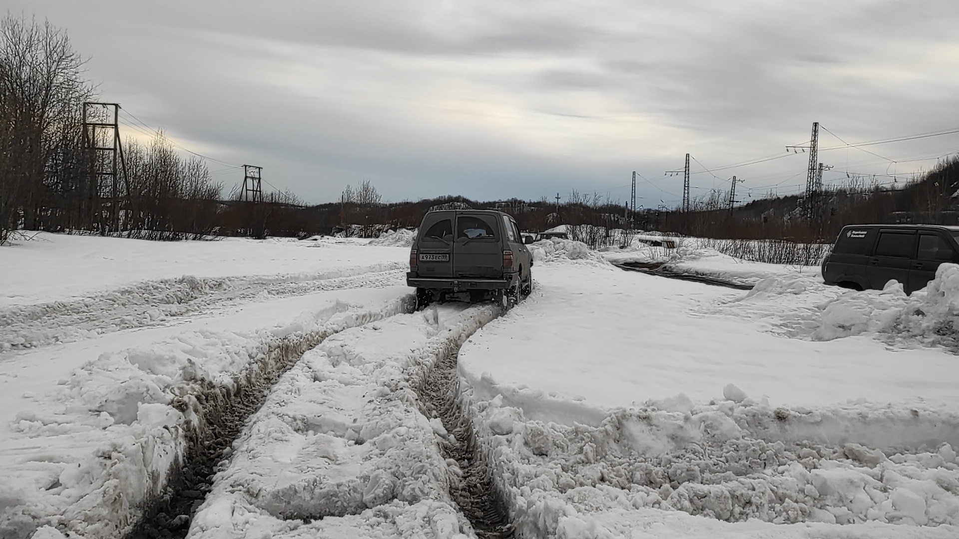 Between the seasons! A fun ride or chop along the Kola River! Tumbleweed Kola... - My, Renault Duster, Niva, 4x4, Adventures, Travels, Murmansk, Murmansk region, Kola Peninsula, UAZ, Toyota, Windlass, Spring, Winter, Fun, Off road, Mitsubishi, Video, Longpost, Video blog