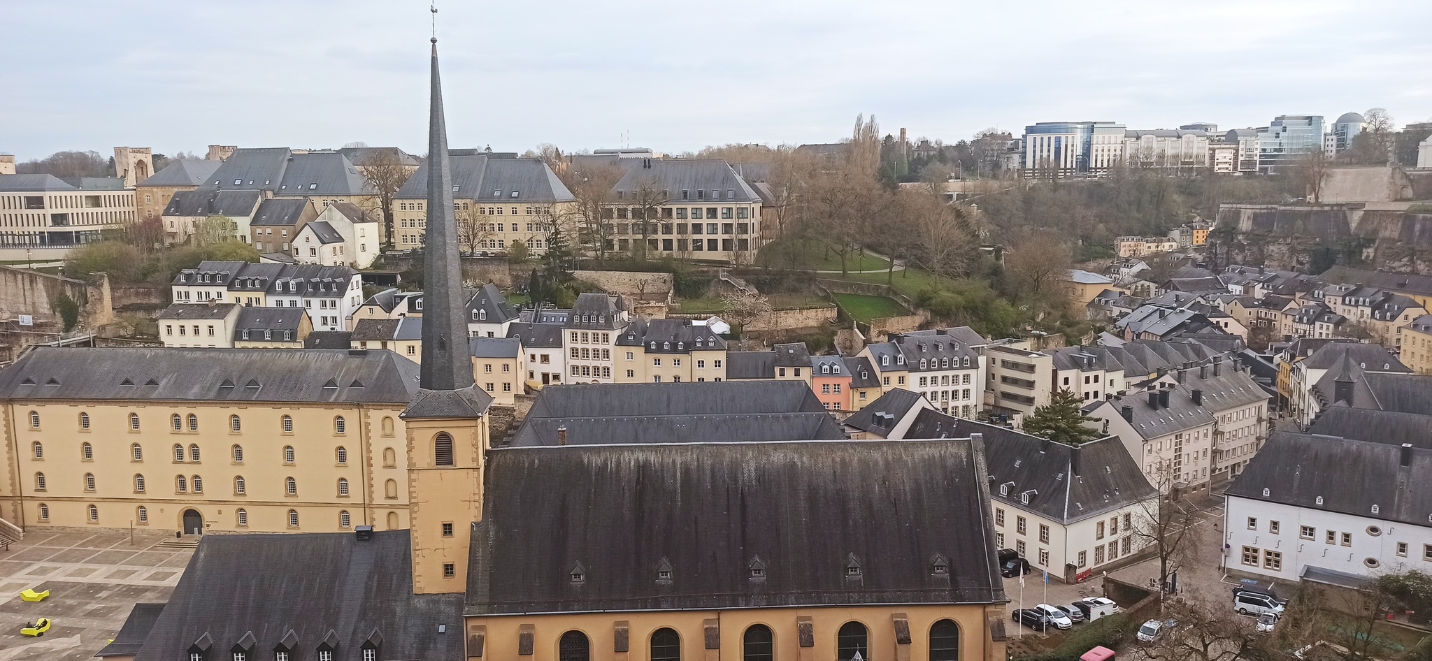 Evening Luxembourg - My, Tourism, Work abroad, Architecture, Photo on sneaker, Longpost, The photo