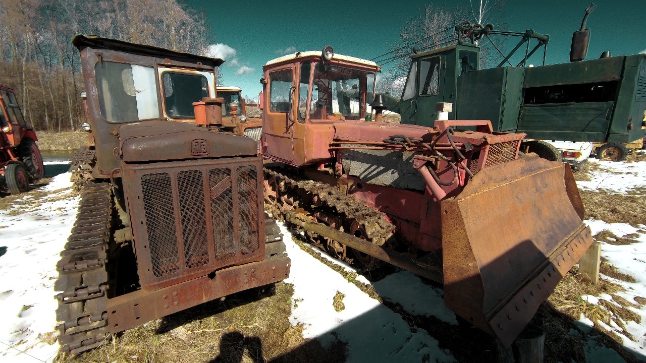 Cemetery of old Soviet equipment (Sanya Volny) - My, Soviet technology, Retrotechnics, Abandoned cars, Retro car, Rare cars, Domestic auto industry, Abandoned, Tractor, Bus, Zaporozhets, Truck, Excavator, Video, Longpost