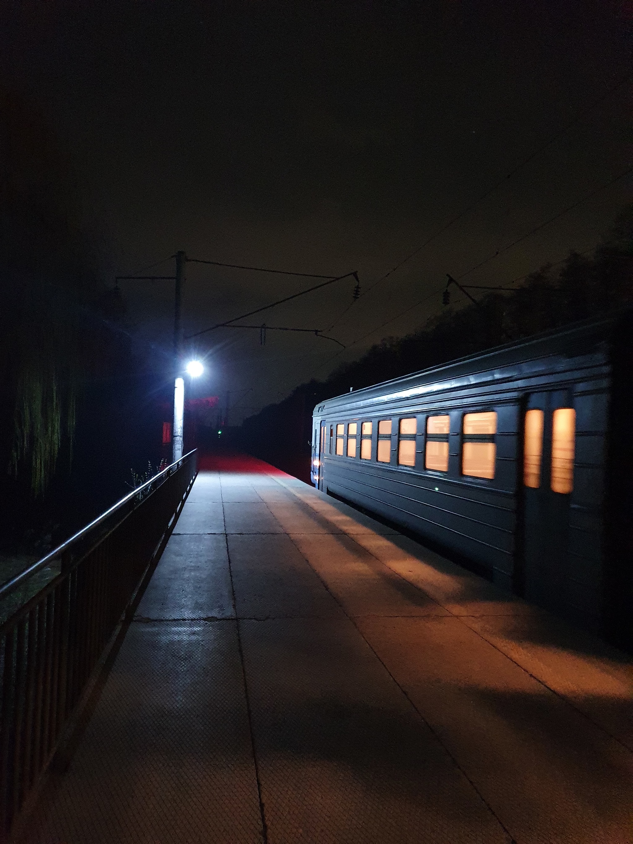 Night station - My, The photo, A train, Train, Night, Lamp, Station