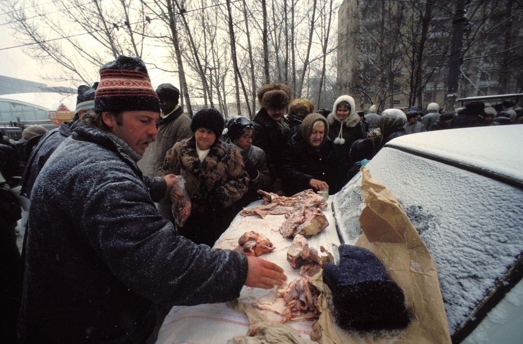 Интересные фотографии 90 -х (часть 40) - 90-е, Детство 90-х, Ностальгия, Фотография, Подборка, Знаменитости, Эпоха, Россия, Ирина Салтыкова, Александр Цекало, Алсу, Линда, Макс Фадеев, Спокойной ночи малыши, Рэкет, Девушки, История, Андрей Губин, Александр Баширов, Длиннопост