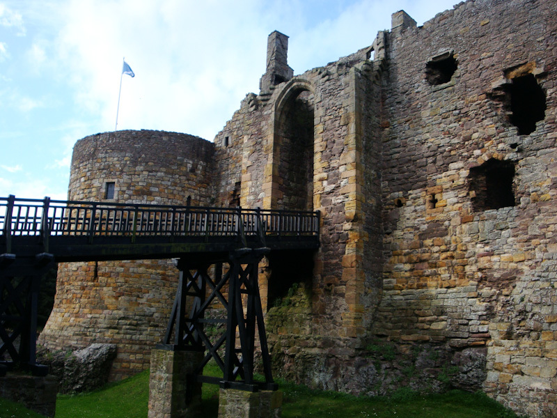 We wander through the Middle Ages. Dirleton Castle - My, Locks, Scotland, Middle Ages, Story, Travels, Longpost