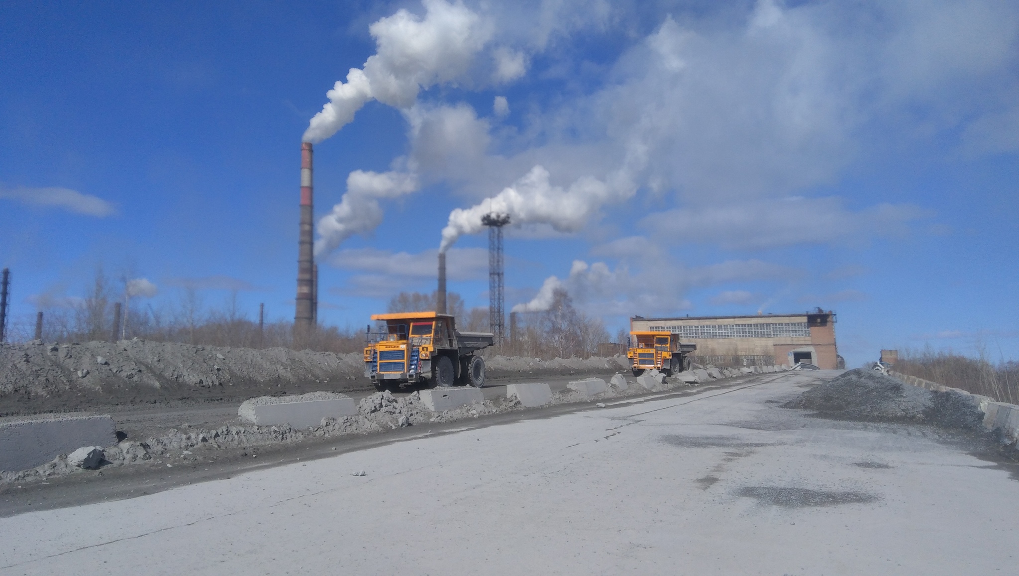 A little bit of Achinsk - My, Achinsk, BelAZ, Factory, Old man, Tram, Longpost, The photo