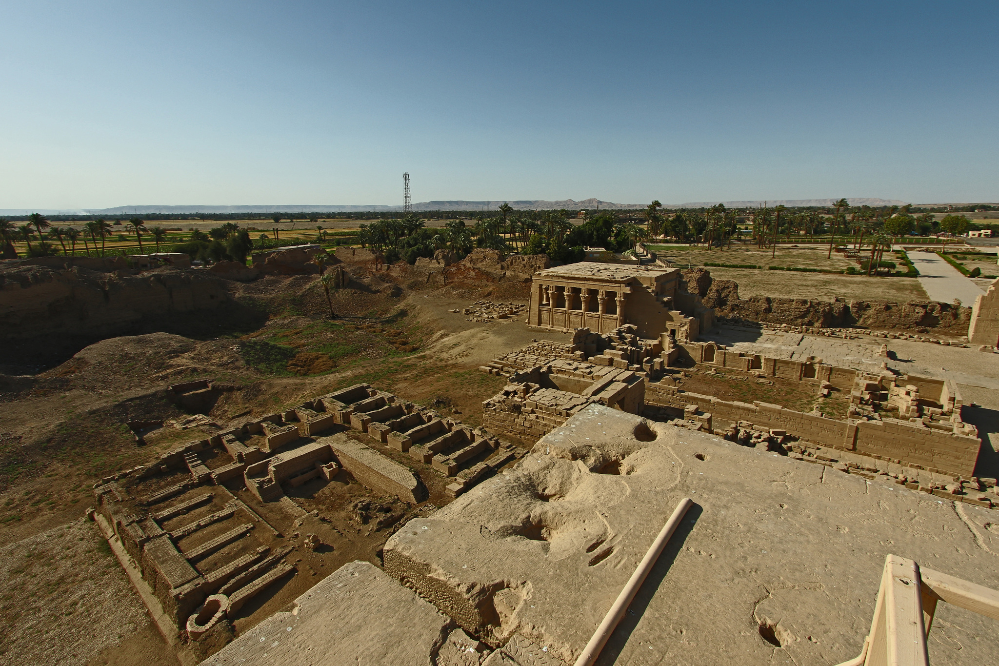 Храм хатхор в дендере фото