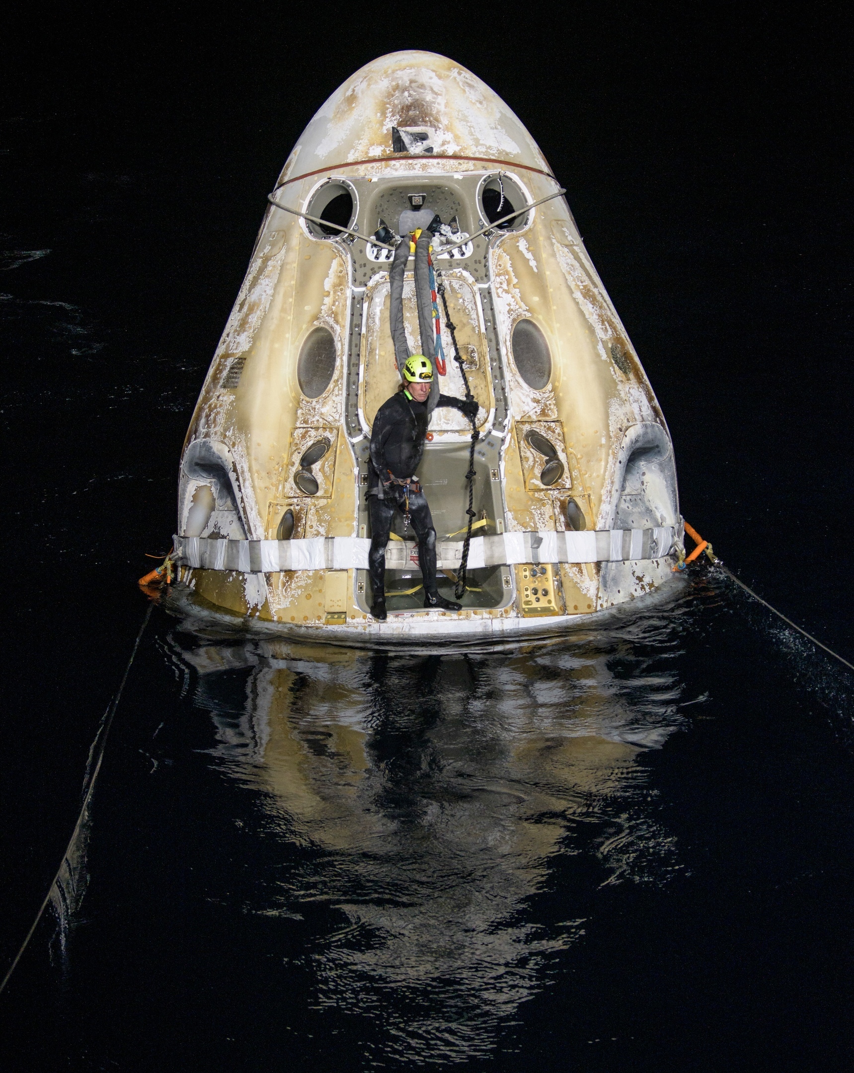 Reply to the post “SpaceX Crew Dragon Resilience ship of Crew-1 mission successfully splashed down” - Dragon 2, Spaceship, NASA, Spacex, ISS, Cosmonautics, Space, Technologies, USA, The photo, Astronaut, Reply to post, Longpost