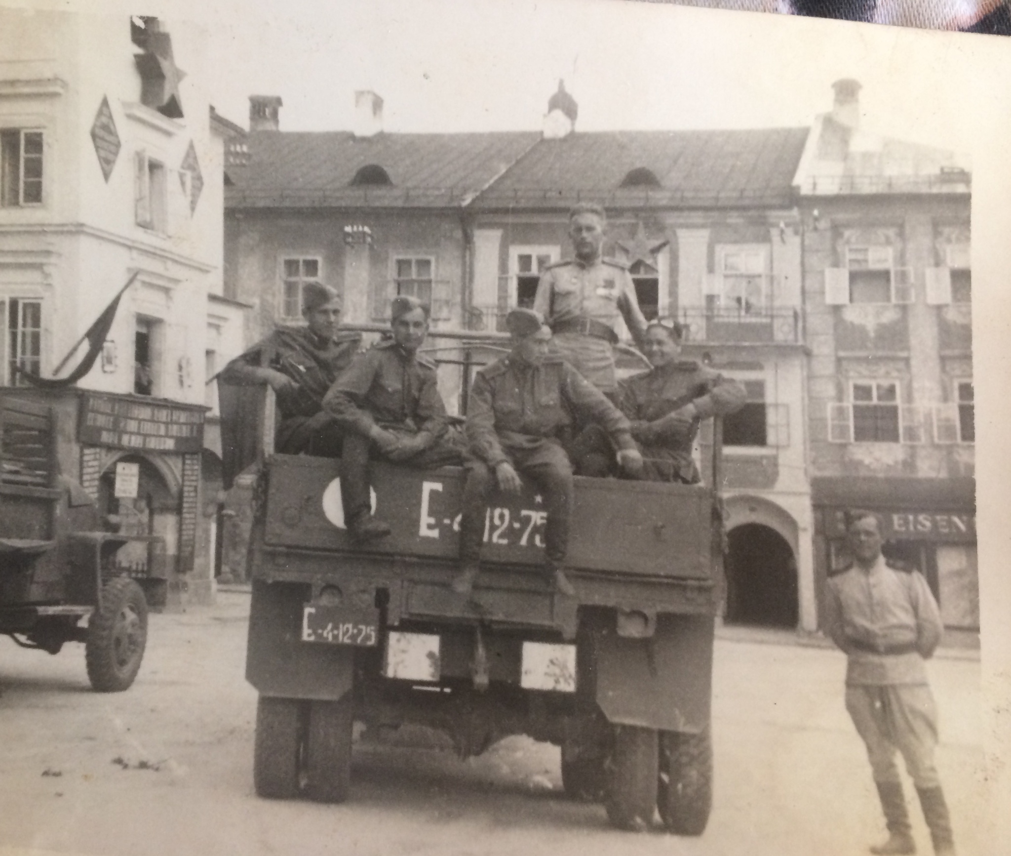 На фотографии из поста про войну солдат очень похож на моего отца. Сила Пикабу, помоги найти этот пост! - Моё, Отец, Великая Отечественная война, Фотография, Помощь, Сила Пикабу, Военная тайна, Без рейтинга, Длиннопост