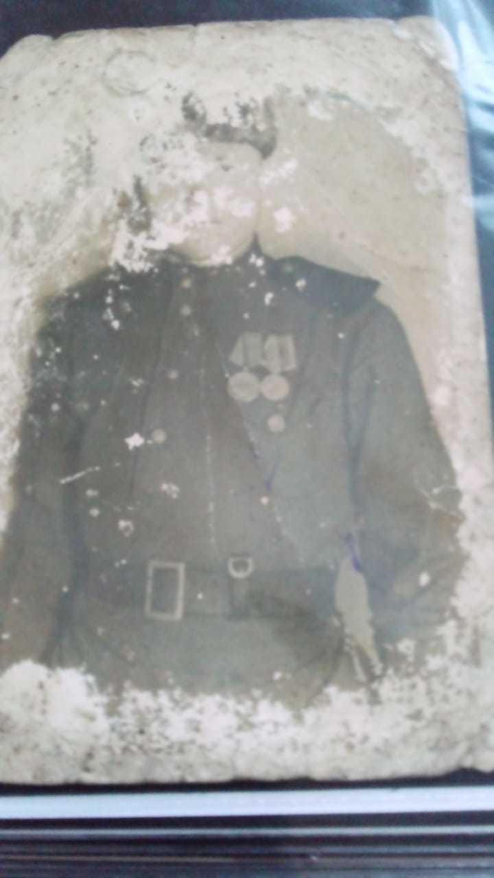 Photo of my grandfather. I went through the entire war to Berlin. Please help me restore - My, Old photo, Black and white photo, Photoshop master, The Second World War, The Great Patriotic War, Longpost