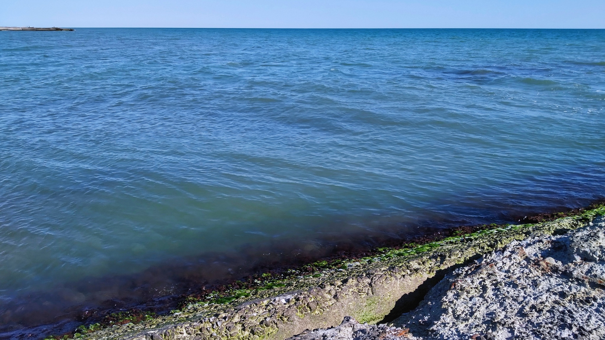 Морских горизонтов фото - Моё, Черное море, Весна, Синий, Горизонт, Железный порт, Длиннопост