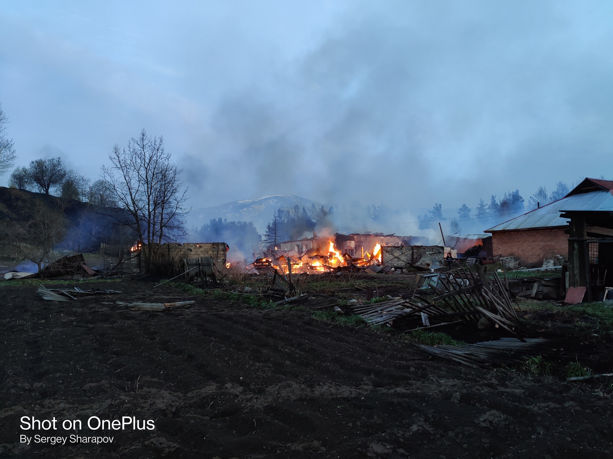 горело с той стороны где еще утром были дома (96) фото