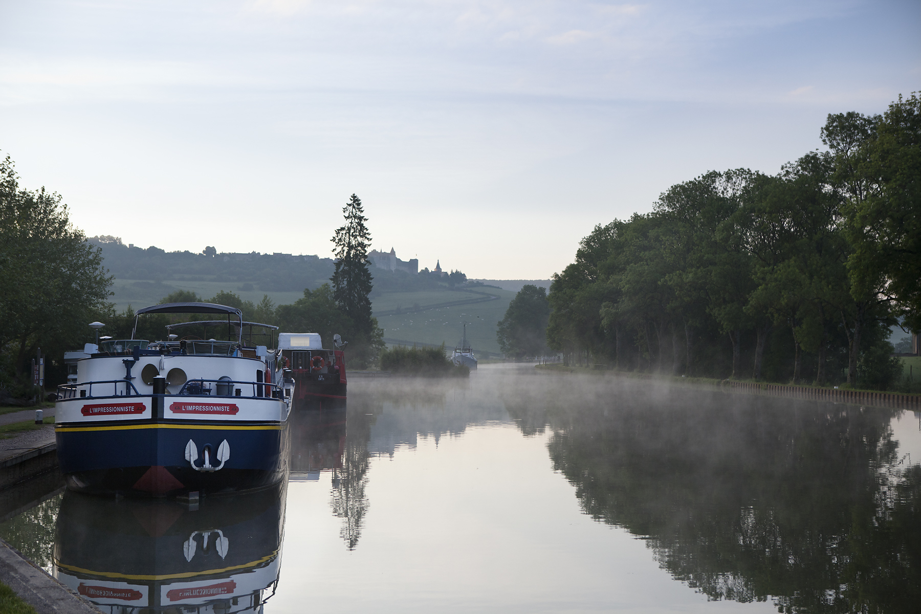 Morning at the Castle Nave - My, France, Burgundy, Lock, River, Barge, Travels, Landscape, The photo