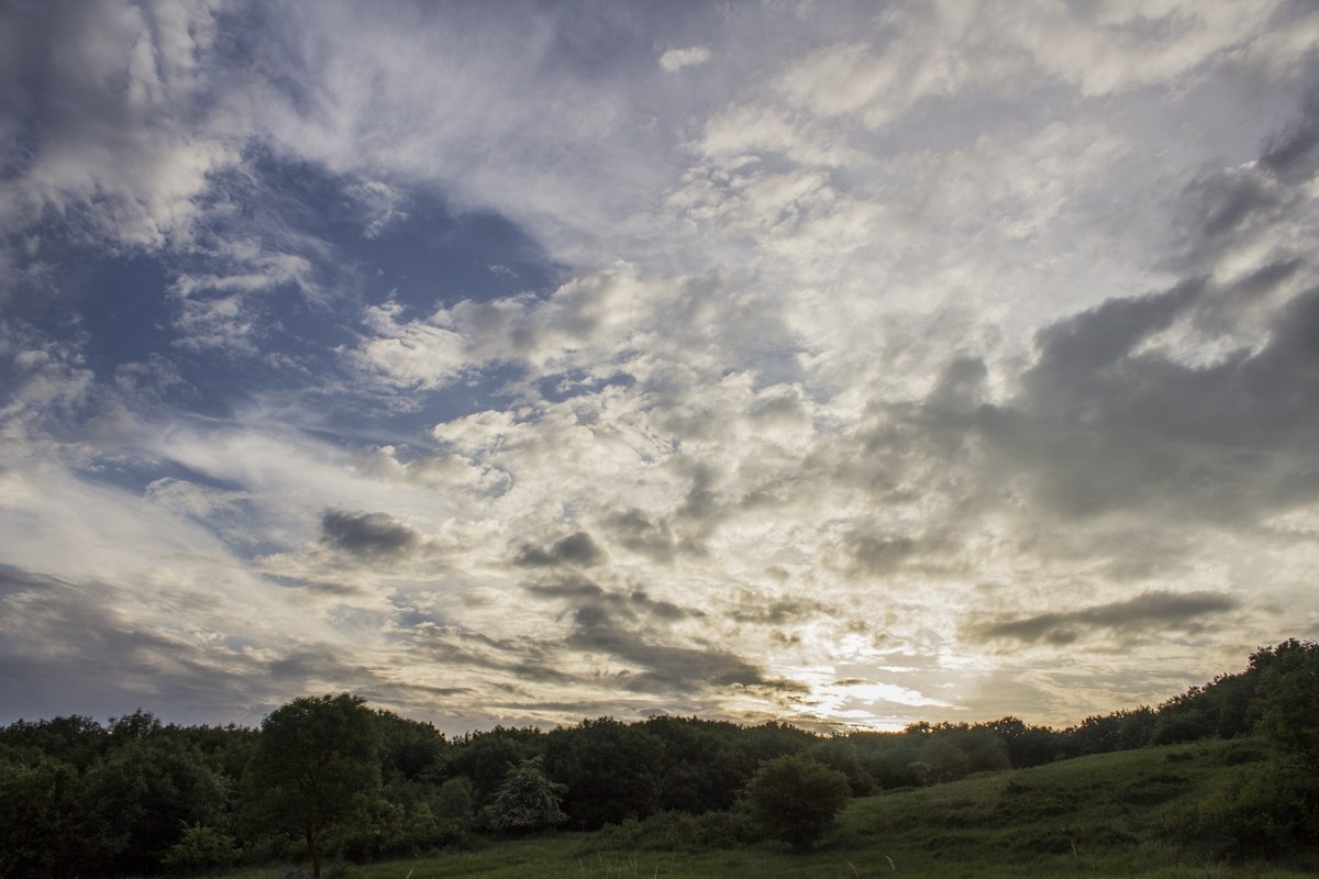 Someone painted the sky with a brush... - My, The photo, Sunset, The sun, Clouds, Milky Way, Panoramic shooting, Longpost