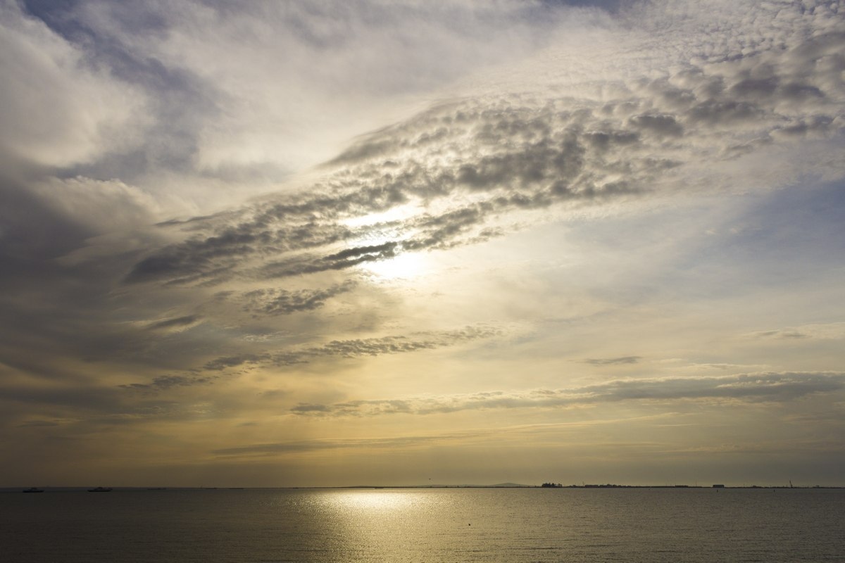 Someone painted the sky with a brush... - My, The photo, Sunset, The sun, Clouds, Milky Way, Panoramic shooting, Longpost