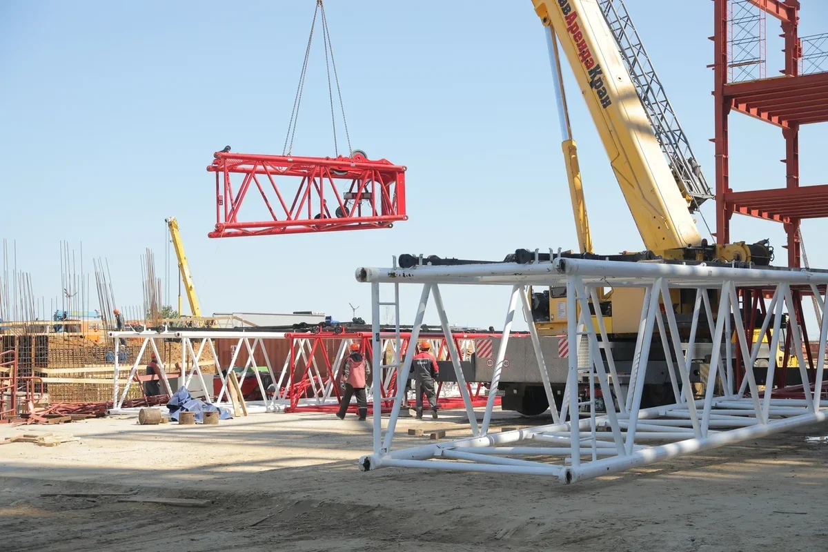 Dismantling of a 500-ton crane. Construction site report - My, Ecology, Building, Garbage, Waste recycling, Tap, Longpost