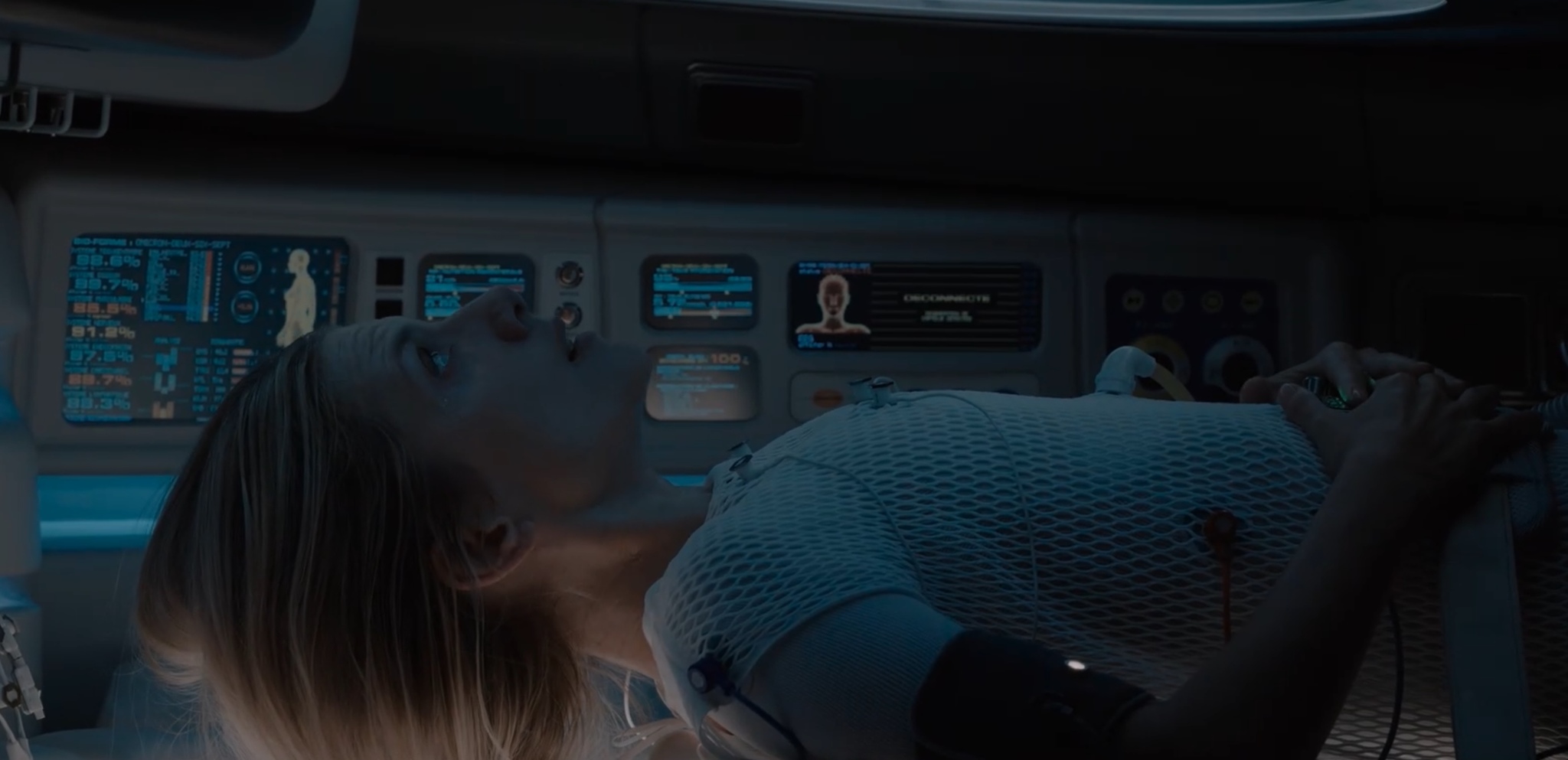 If you wake up and there is a cryocapsule around you - My, Movies, Netflix, Fantasy, Thriller, Psychological thriller, Drama, Actors and actresses, New films, , Overview, Horror, Claustrophobia, Streaming Service, Video, Longpost, Spoiler