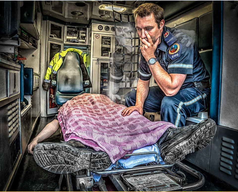 Some very powerful drawings from Daniel Sundahl about the work of paramedics - Doctors, Firefighters, Drawing, Art, Rescuers, Police, Longpost