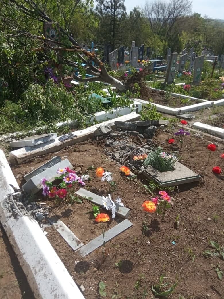 Tank at the LPR cemetery - DPR, LPR, Longpost