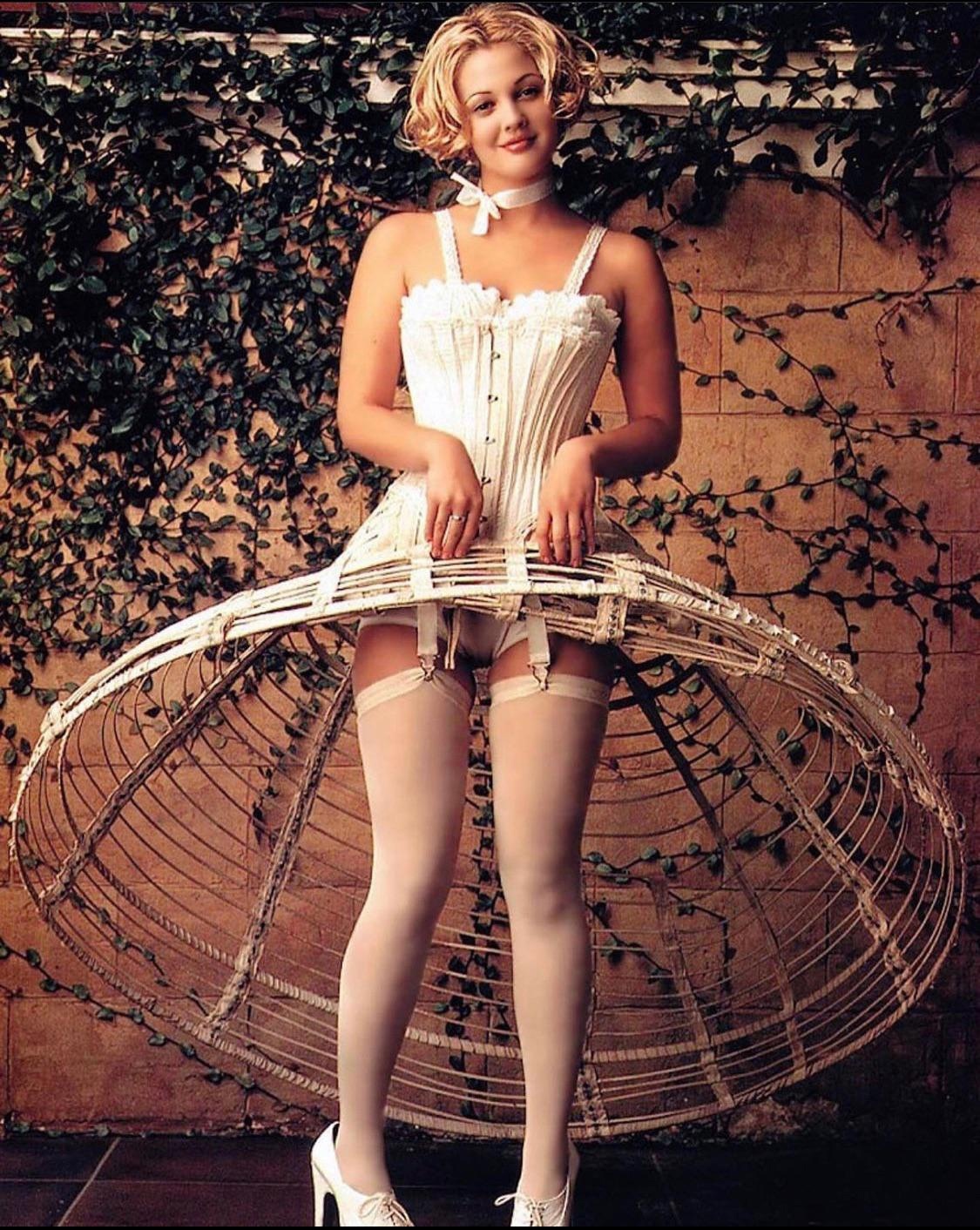 Drew Barrymore, 1994 - Drew Barrymore, The photo, Celebrities, Crinoline, Actors and actresses