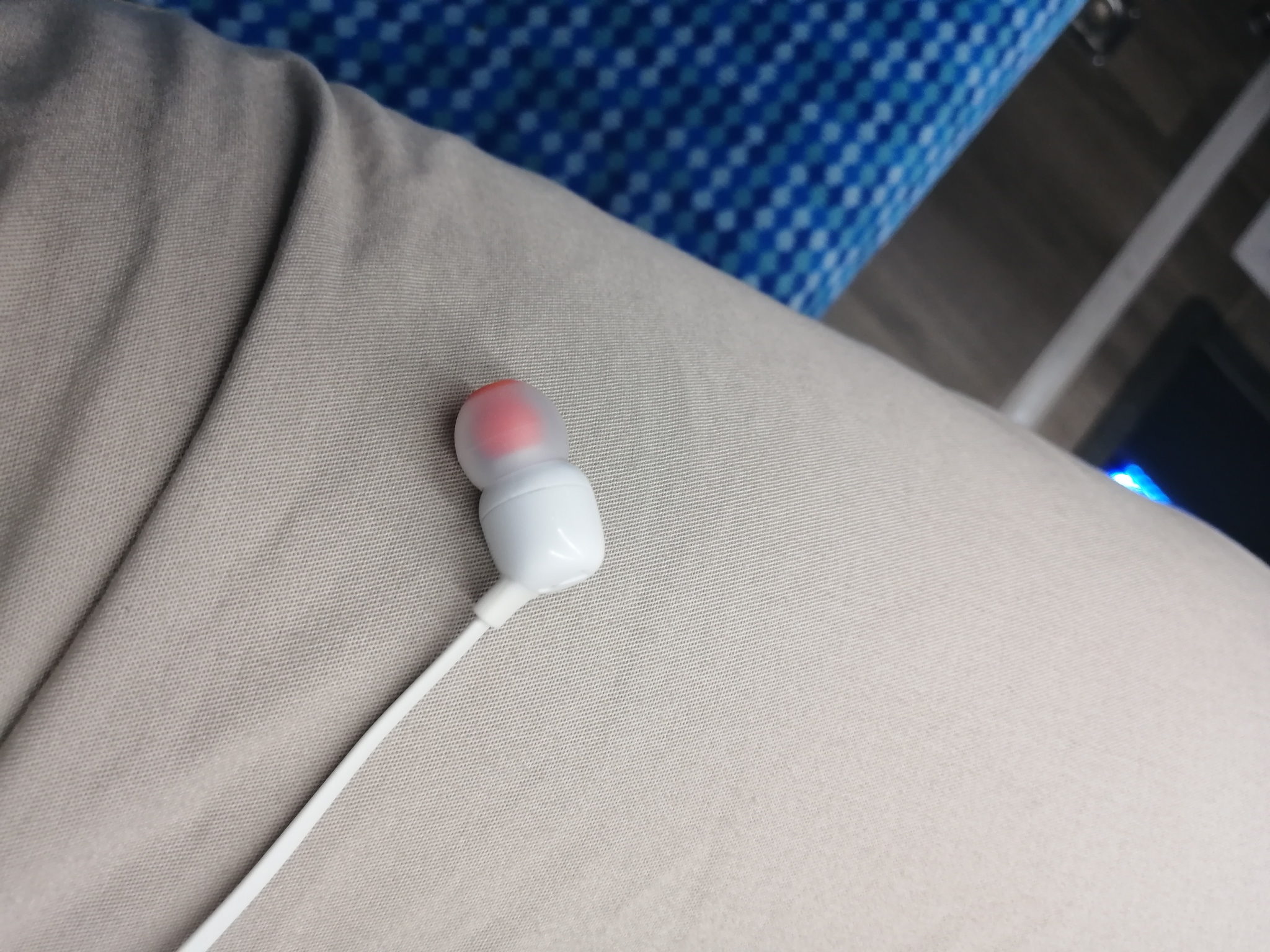 Lost Moscow Southwest headphones JBL - My, Find, Wireless headphones, Good league, Moscow, South-West, Longpost, Found things, No rating