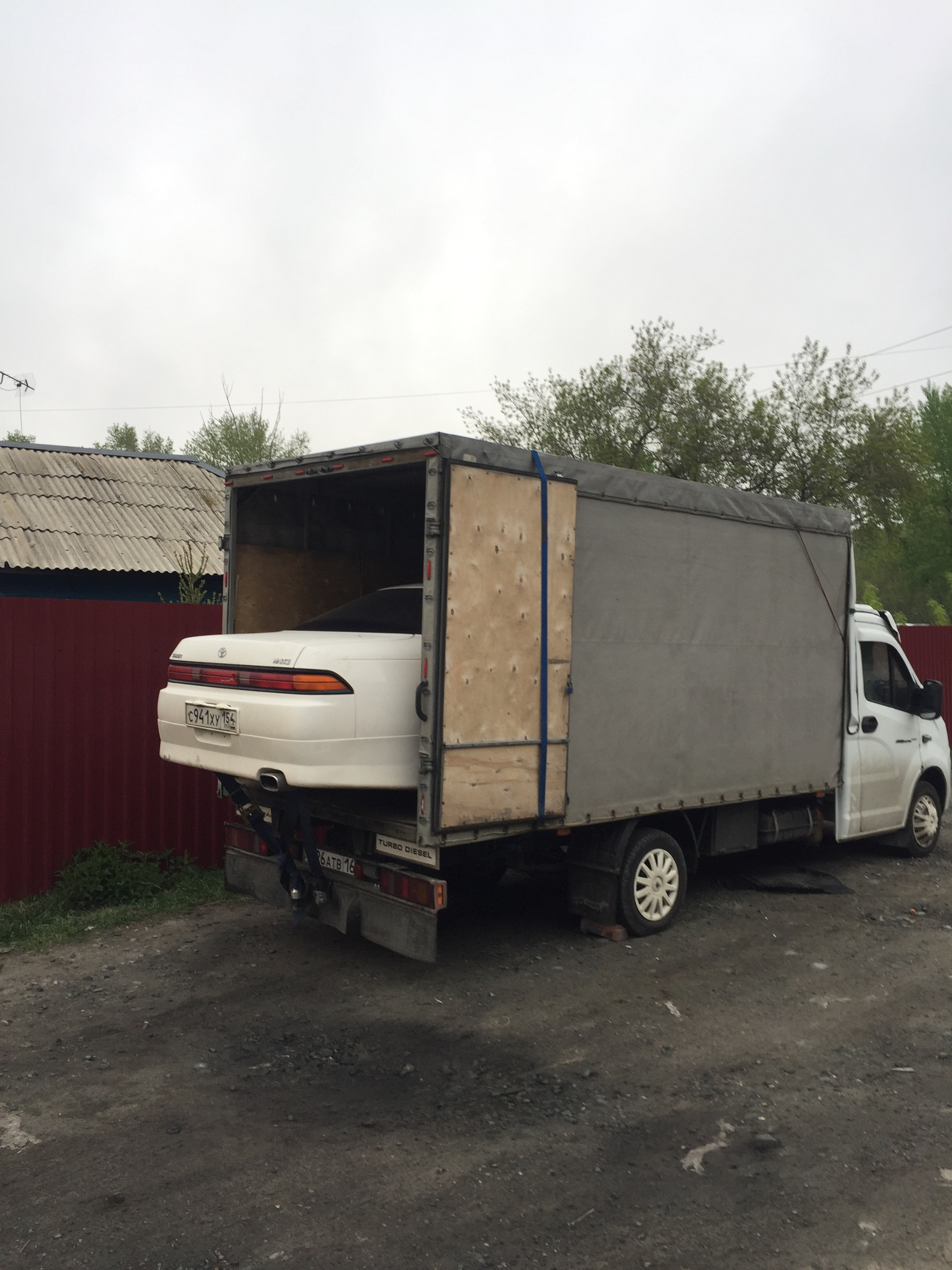 The birth of the carrot - My, Toyota Mark II, Cargo transportation, Novosibirsk