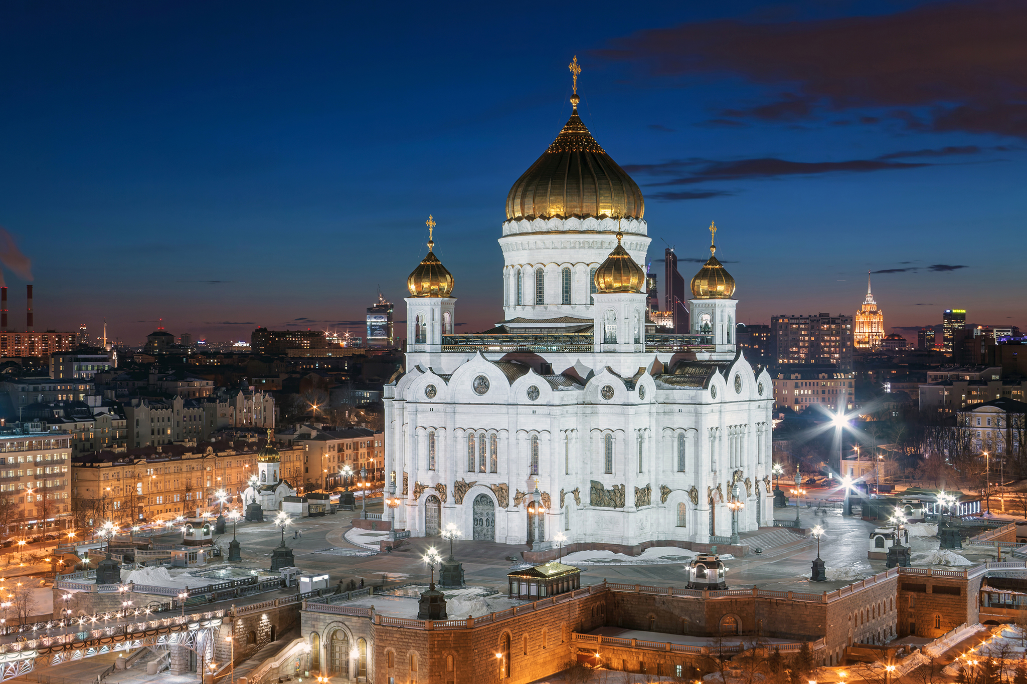 From the roof of the House on the Embankment - My, Moscow, The photo, Night, Roofing, Longpost, Ruffers