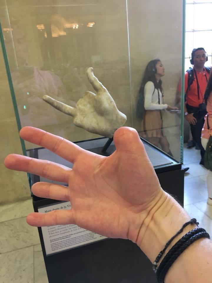 This art completes me - Art, Hand, Fingers, Reddit, Black humor, Self-irony