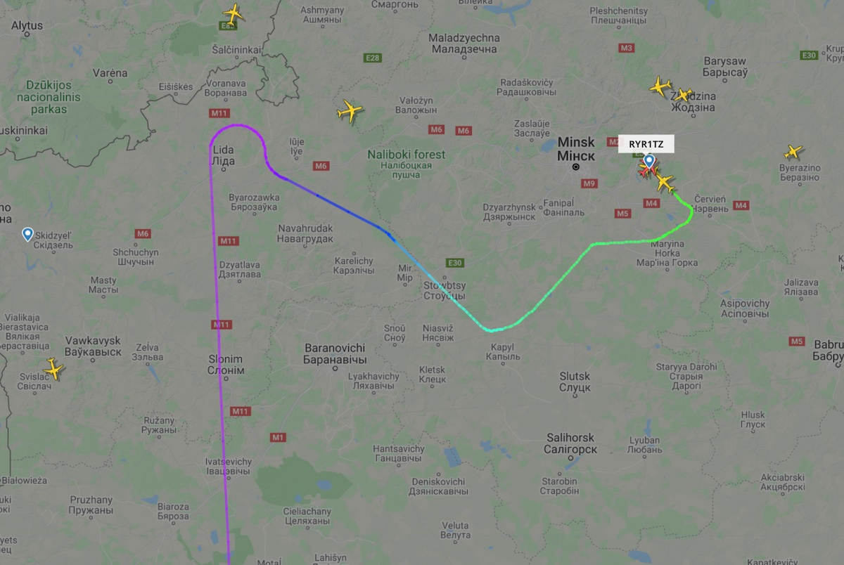 Belarus forcibly landed a plane to arrest the editor of telegram channels - Politics, Republic of Belarus, Protests in Belarus, Aviation, Terrorism, Mat, Longpost, Ryanair, Airplane, , NEXTA, Roman Protasevich