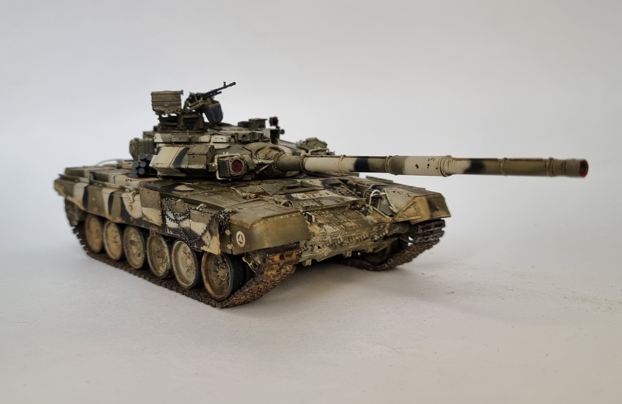 Good old T-90A MENG 1/35 - My, Meng, 1:35, Stand modeling, t-90, Airbrushing, Longpost