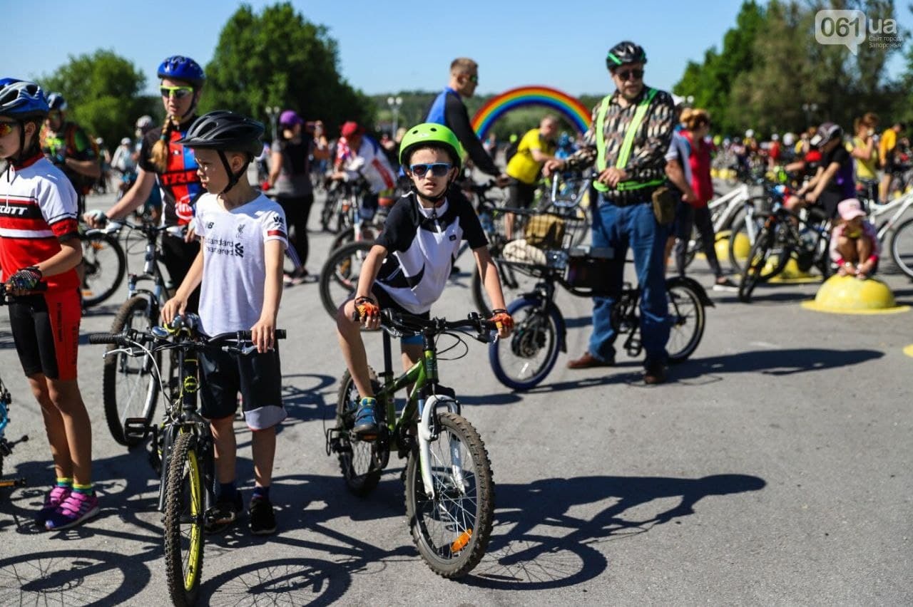 Thousands of cyclists have already taken part in the traditional cycling day - Zaporizhzhia, Holidays, A bike, Longpost