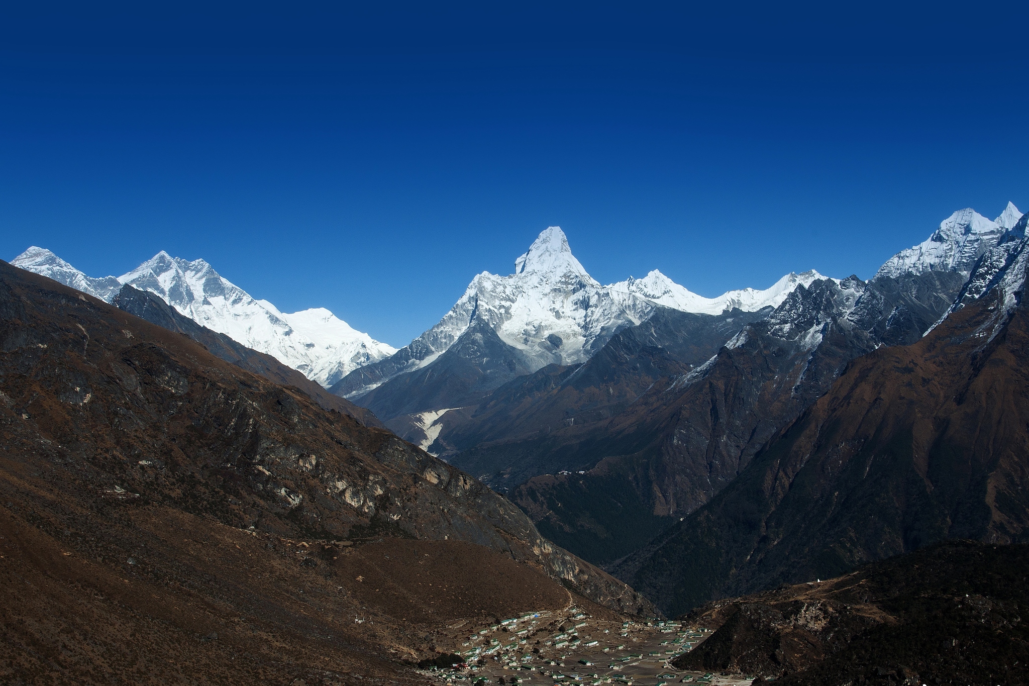 Long history or Everest at sunset - My, Nepal, The mountains, Mountain tourism, Tracking, Tourism, Everest, Sagarmatha, Bike, , Wild tourism, The photo, Landscape, Nature, Mat, Longpost