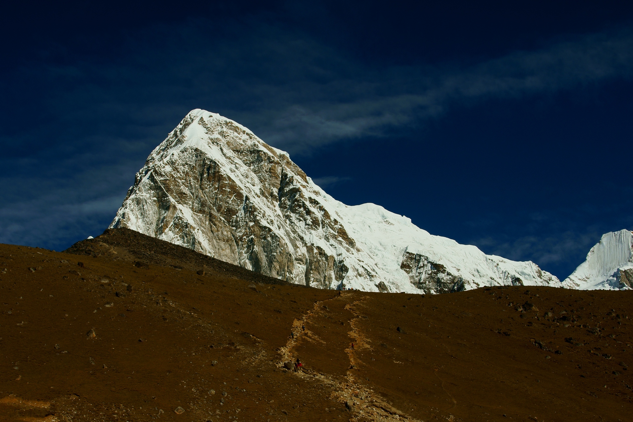 Long history or Everest at sunset - My, Nepal, The mountains, Mountain tourism, Tracking, Tourism, Everest, Sagarmatha, Bike, , Wild tourism, The photo, Landscape, Nature, Mat, Longpost