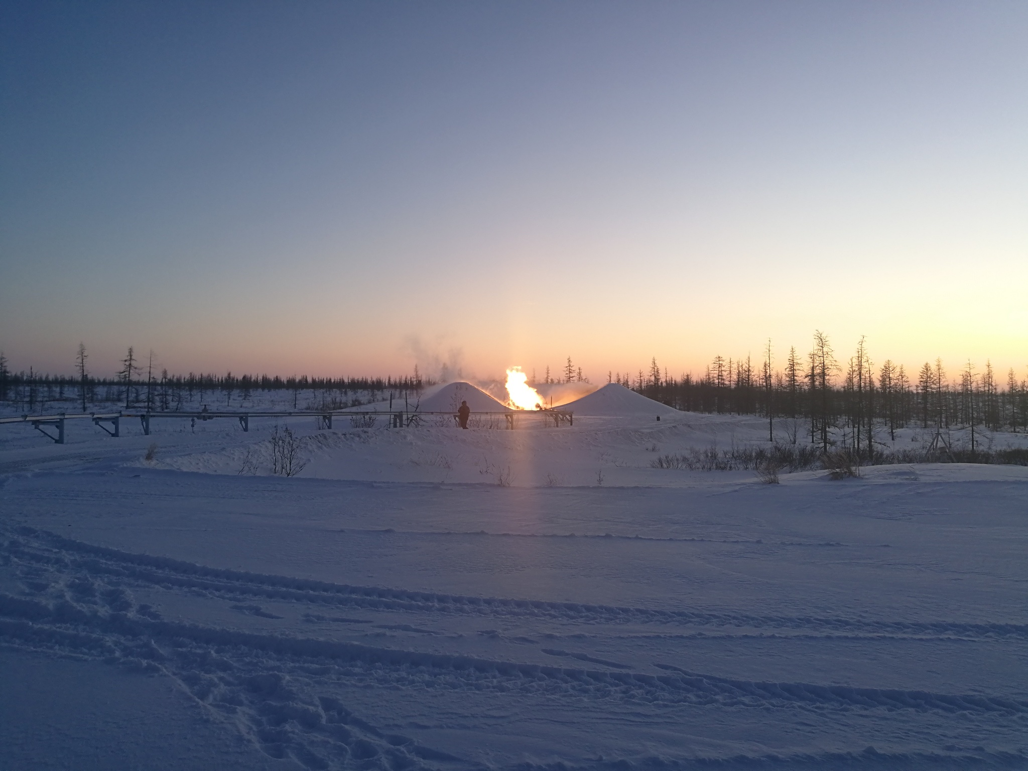 Somewhere in Yamal... - My, Yamal, Fire, Tundra, Torch, Longpost