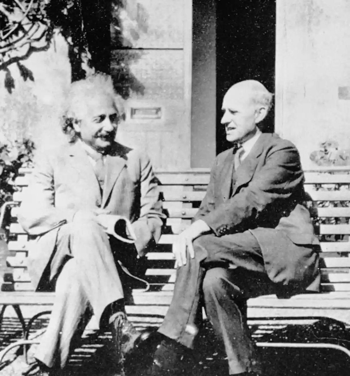 One hundred and two years old image that changed our view of the universe - Space, Arthur Eddington, The photo, Albert Einstein, Video, Longpost