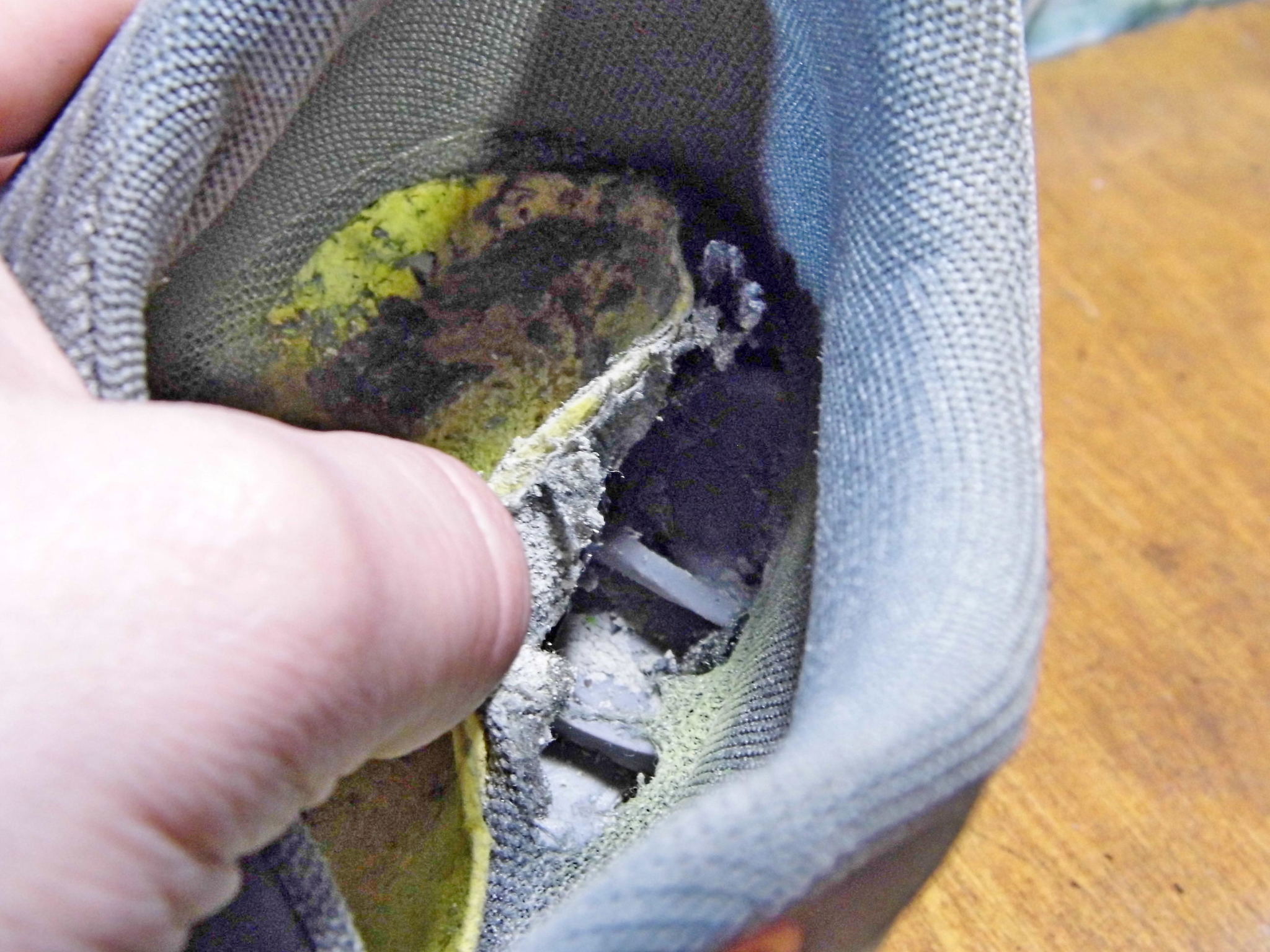 Как починить пакет. Вакуумные пакеты для вещей. Как починить пакет. Зип лок пакеты. Сломалась круглая печать застряла как починить.