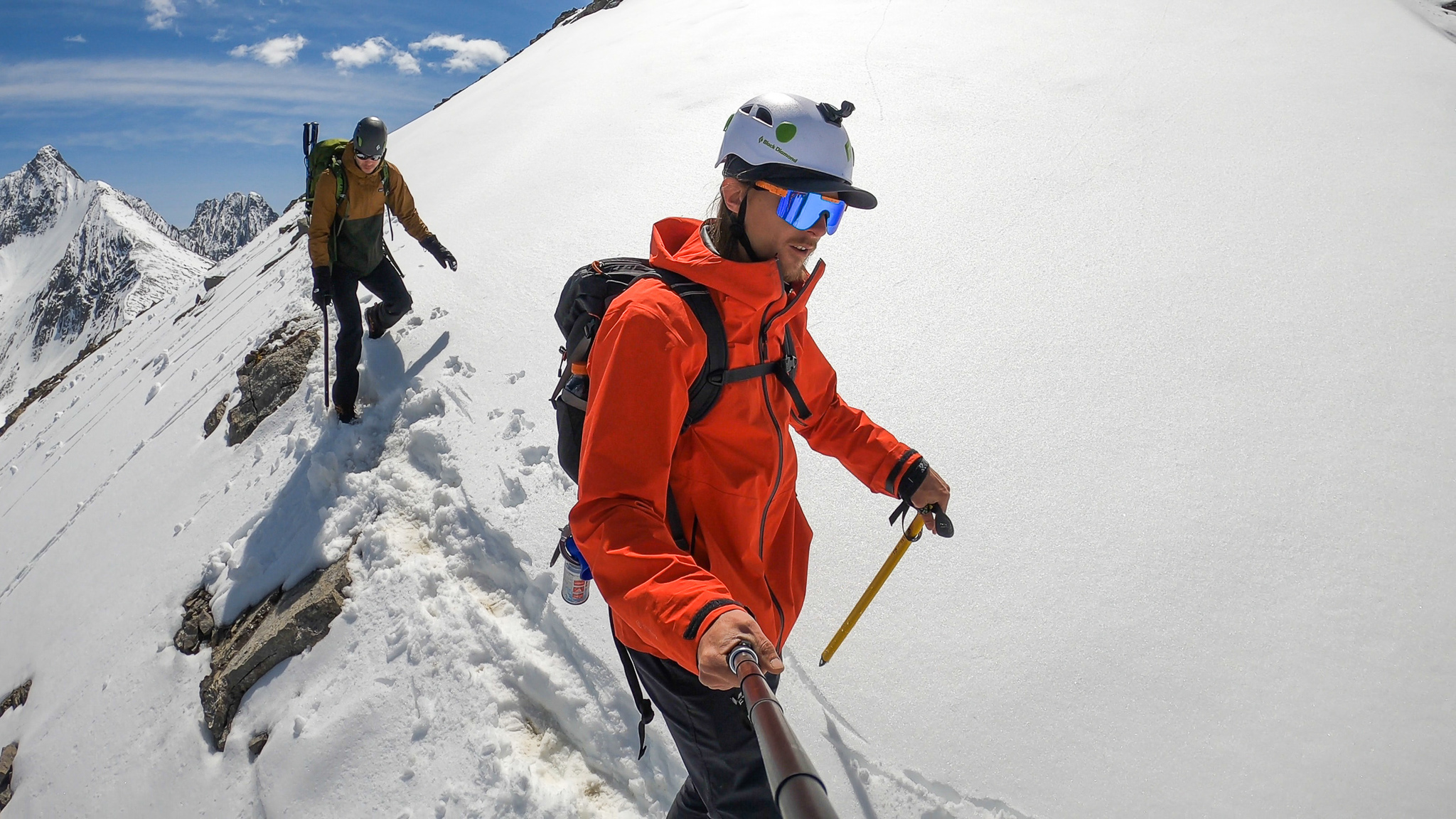 We walk along the ridge! - My, The mountains, Spine, Vertex, Mountaineering, Adventures, Canada, Alberta, Video, Longpost