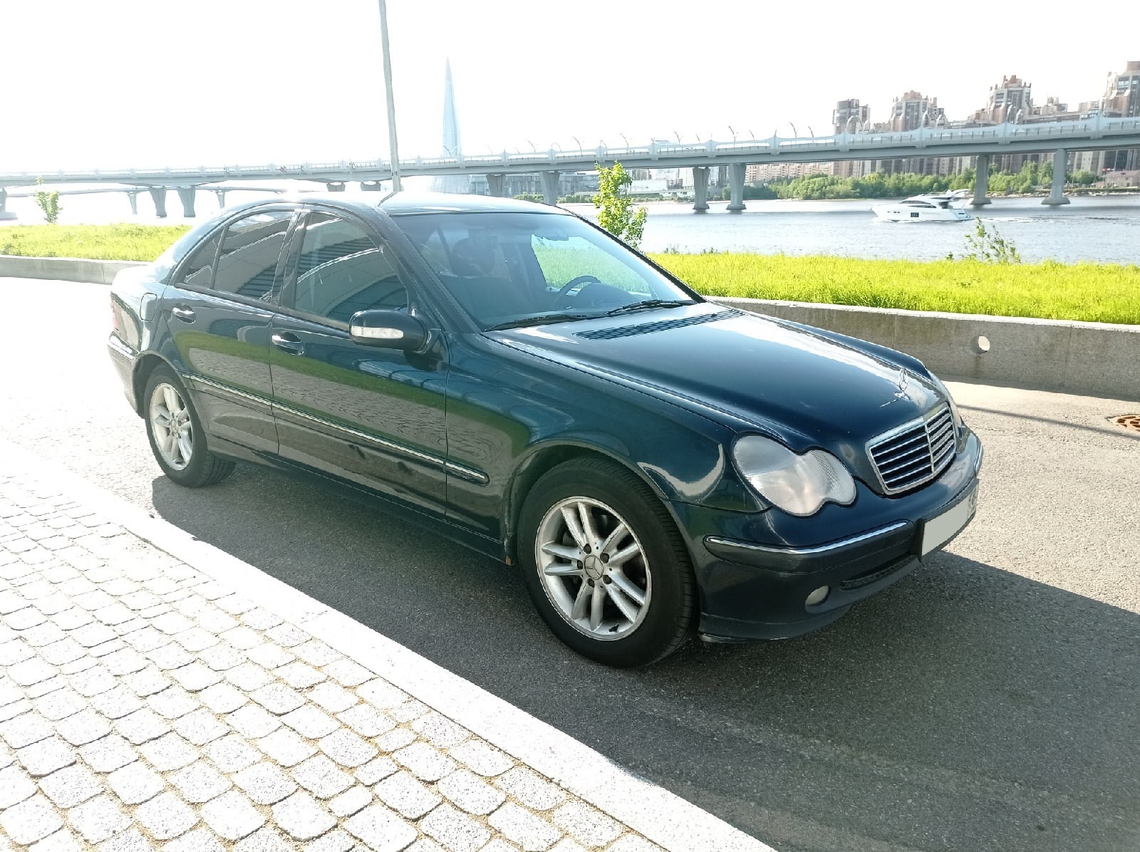 Автомобили подборщиков. Два Mercedes - w203 и CLK w209 | Пикабу