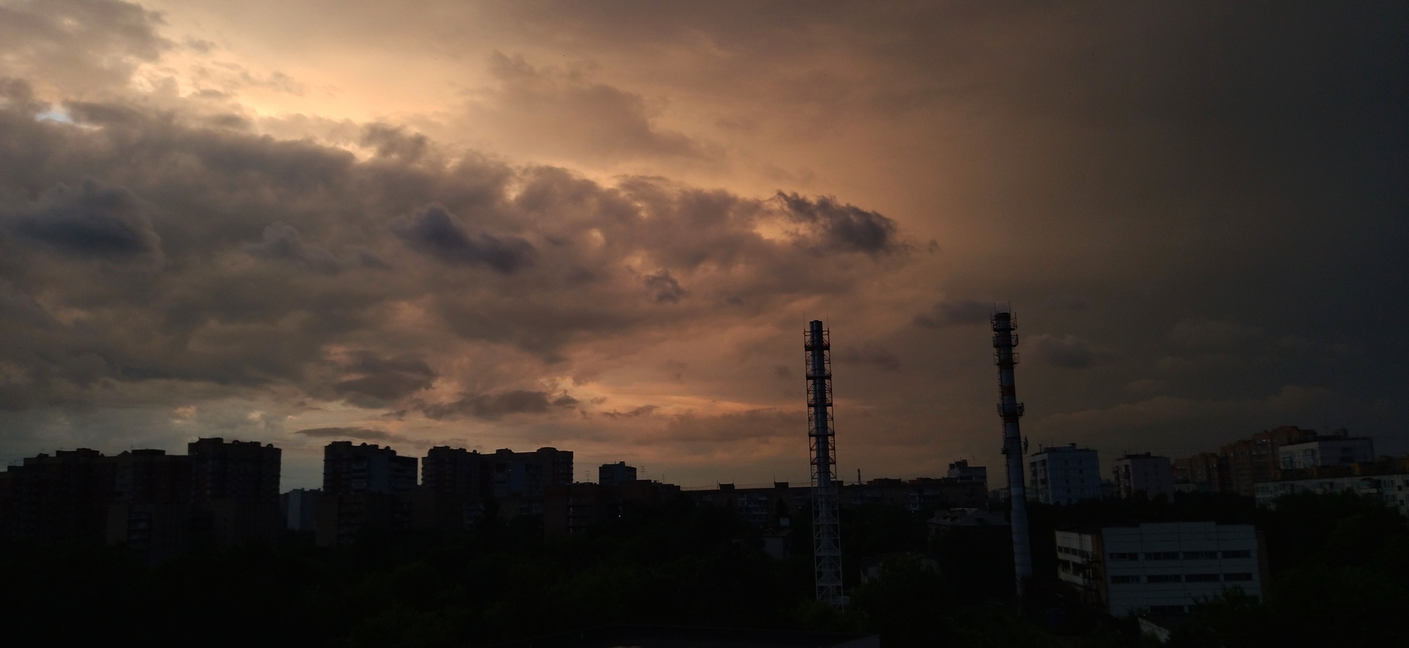 Sunset view from my window - My, Mobile photography, Sunset, Rain, Horizon, Longpost